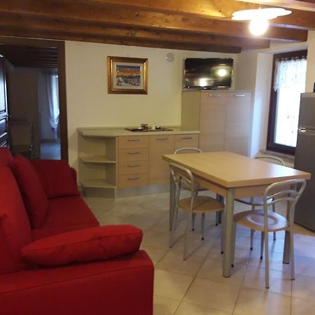 Appartamento" Le Bourg 61" Vda Cir 0208 Аоста Екстер'єр фото