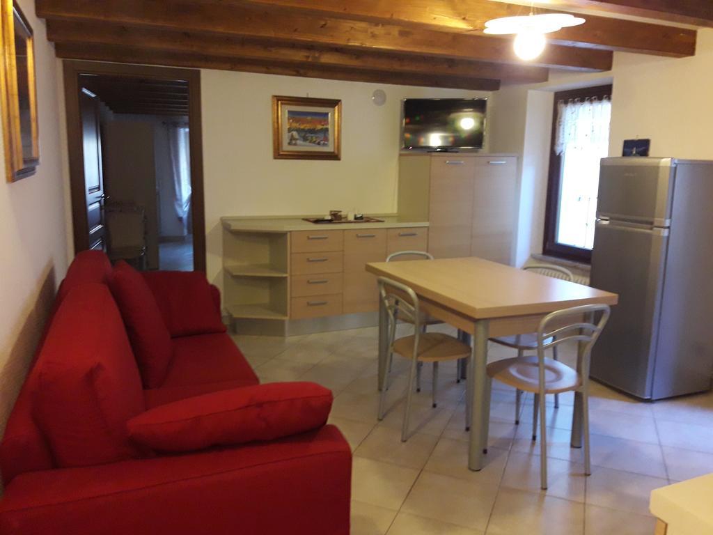 Appartamento" Le Bourg 61" Vda Cir 0208 Аоста Екстер'єр фото